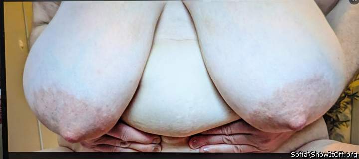 Big naked boobs for the beach and swimming pool