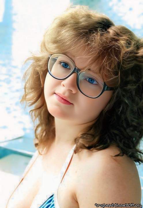 Adult image from Crughead