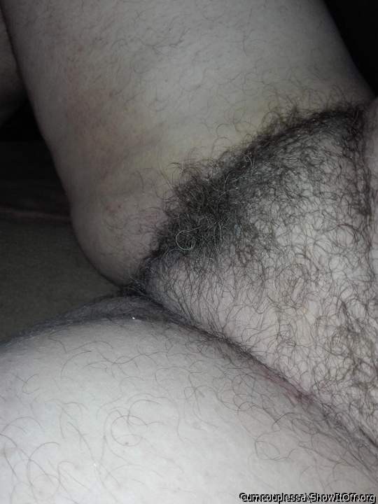 Such a beautiful sweet hairy pussy I would love to eat and f