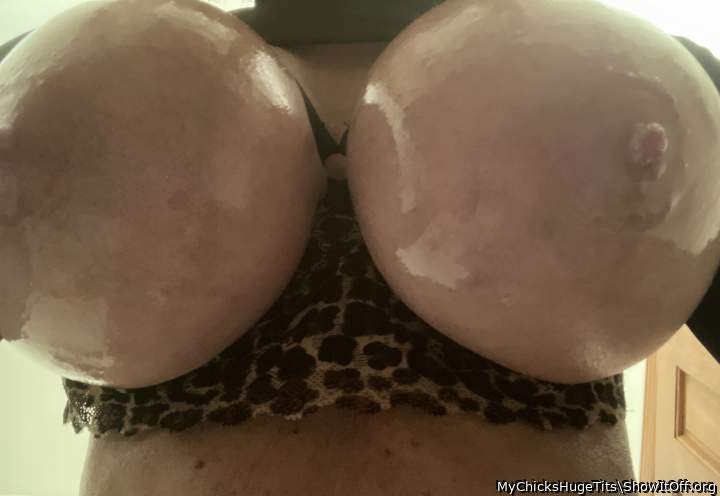 Photo of milkers from MyChicksHugeTits