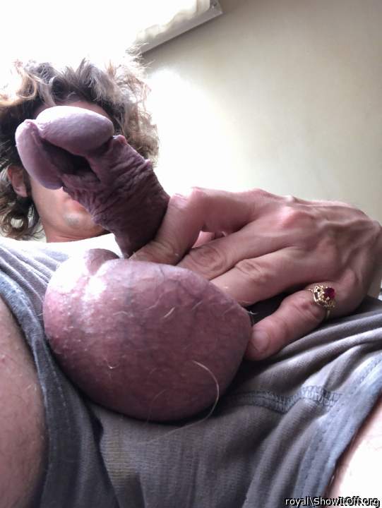 so horny and want to cut my cock substantially
