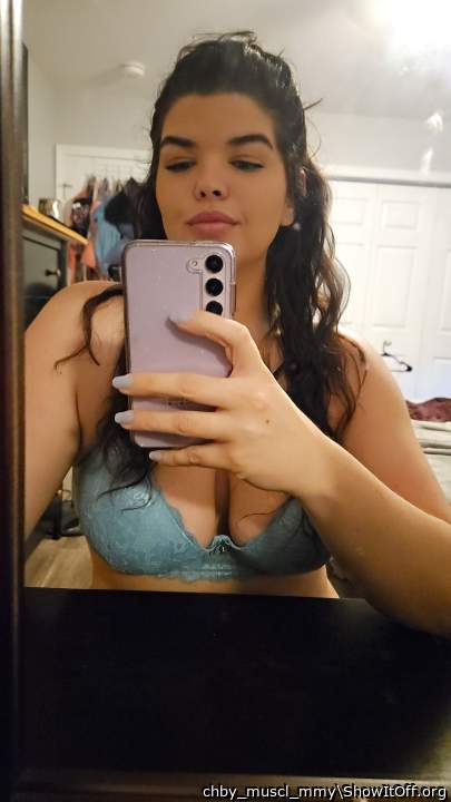 you look good in that bra 