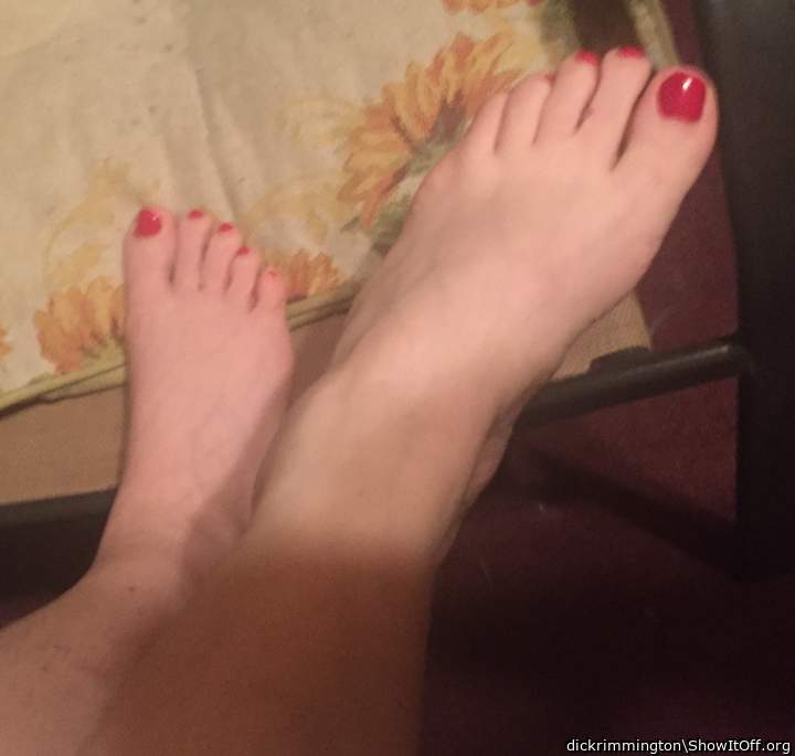 Sexy Milf Feet (Tributes?)