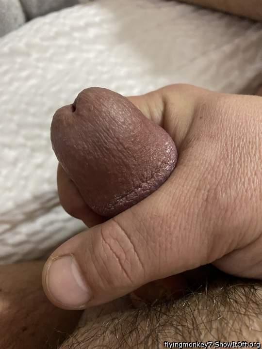 Beautiful hot handful, lovely fat glans!!  