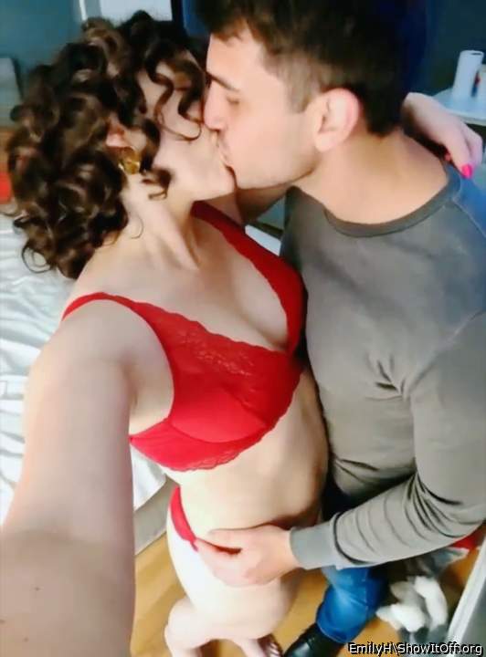 Afternoon Delight (Sorry screen cap the video)