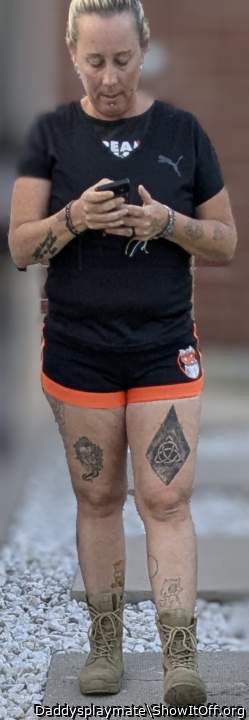 Adult image from Daddysplaymate