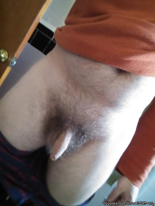    LET ME SUCK AND LICK THAT HAIRY UNCUT COCK!!