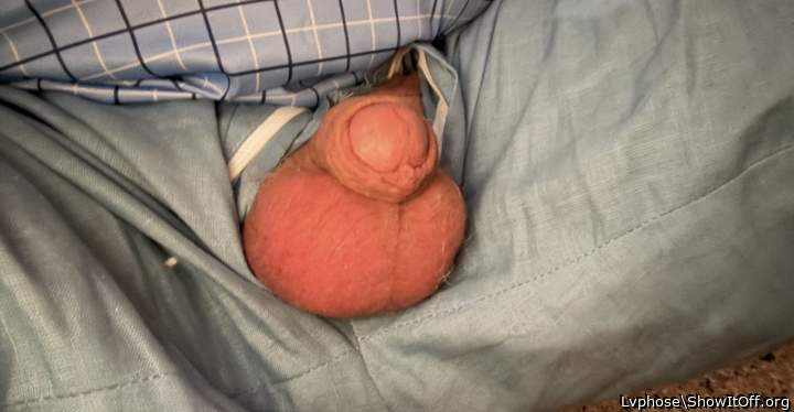 Great looking package, your balls look so full and wish I co