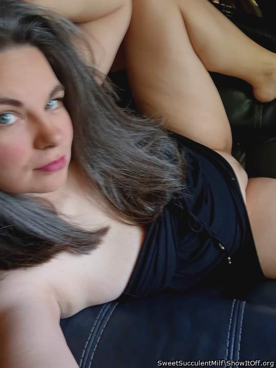 Adult image from SweetSucculentMilf