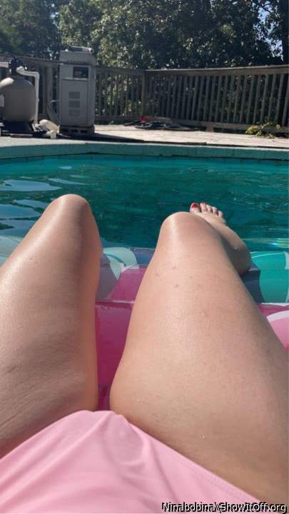  Very sexy Legs   very beautiful