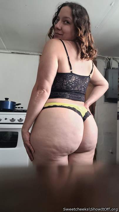 Amazing big booty