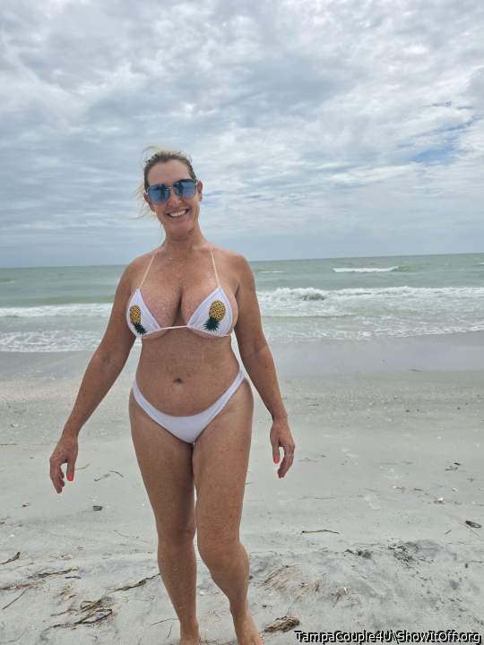 Photo of titties from TampaCouple4U