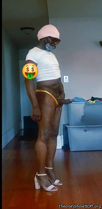 Yes I'm a big Dick faggot in a beanie and heels ready to piss on yo gay ass