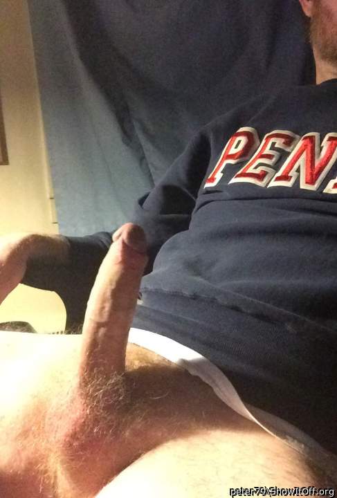 I'd love to suck a load from your hot thick cock 