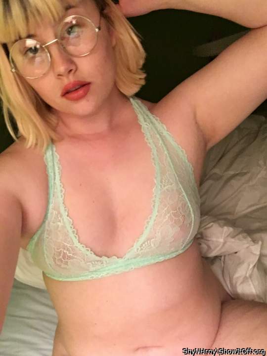 you are so pretty and so sexy