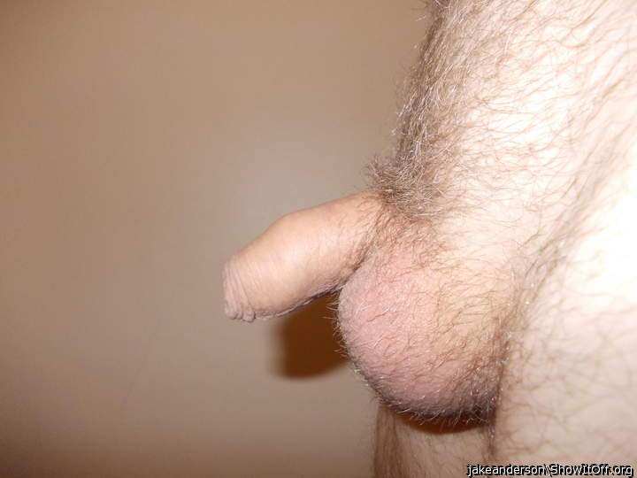 Great pic of your soft penis!! 