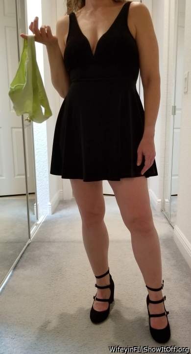 Help Me Decide on a Holiday Party Dress!  #8