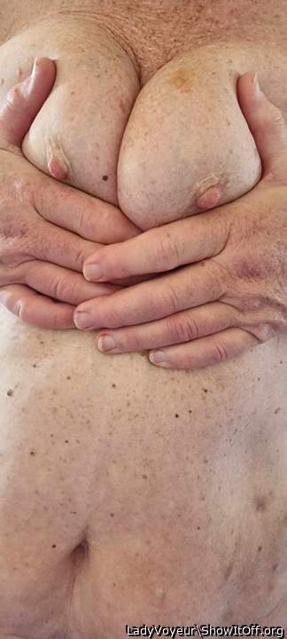 Photo of tits from LadyVoyeur