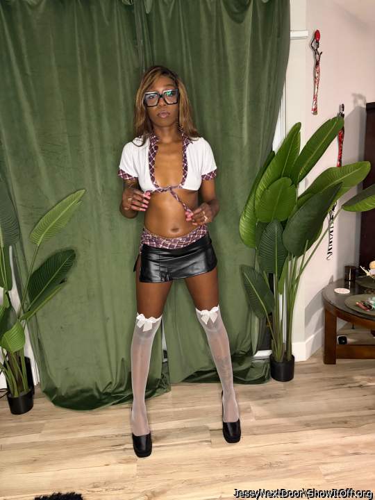 Adult image from JessyNextDoor