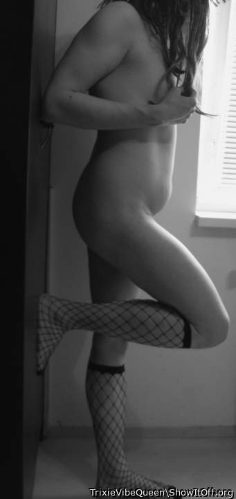 Gorgeous  picture love to pin you to the wall as I'm sucking