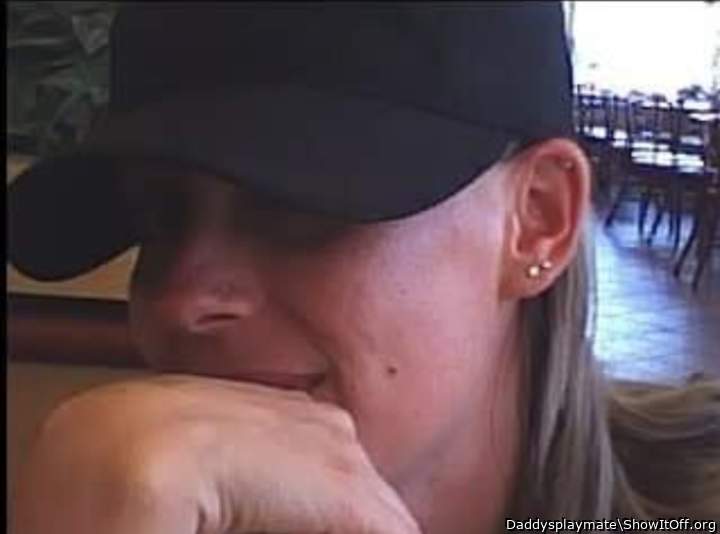 Adult image from Daddysplaymate