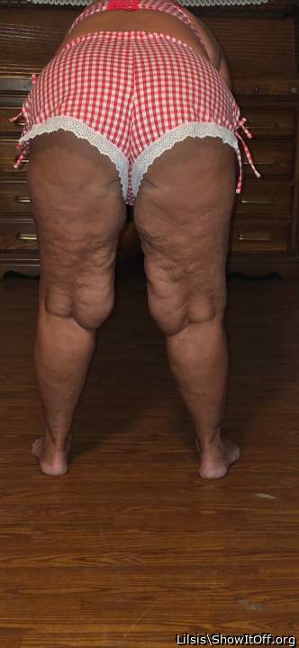 Thick ass thighs 🔥