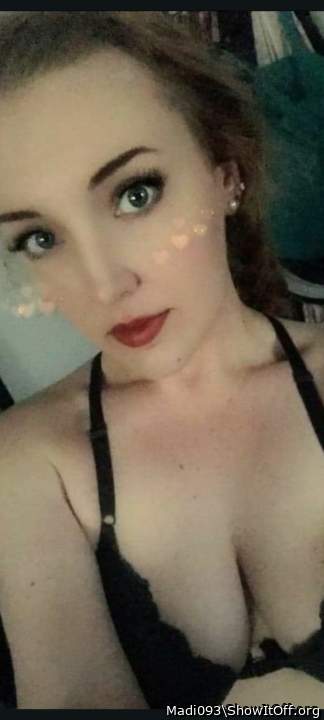 Perfect eyes and sexy top!