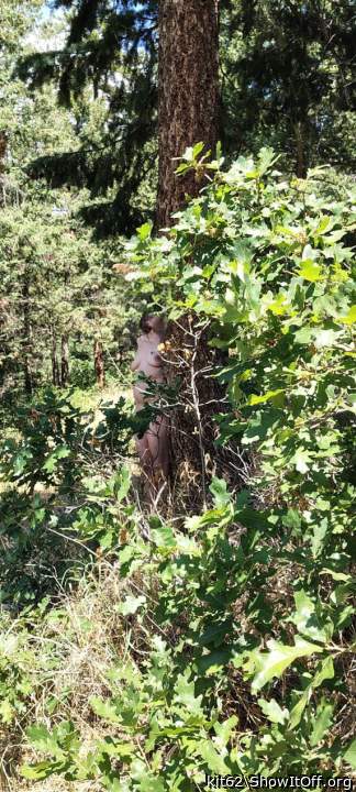 Found you sexy !!!  Naked in nature very hot !!!