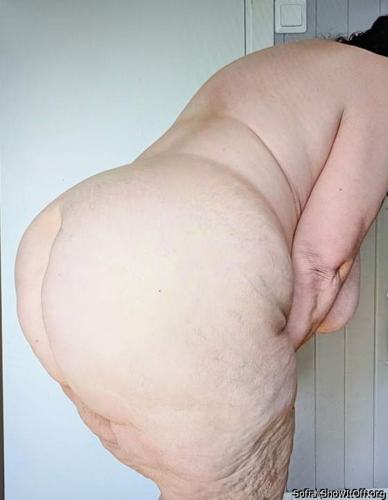 You have the most beautiful ass and I wish you were sitting 