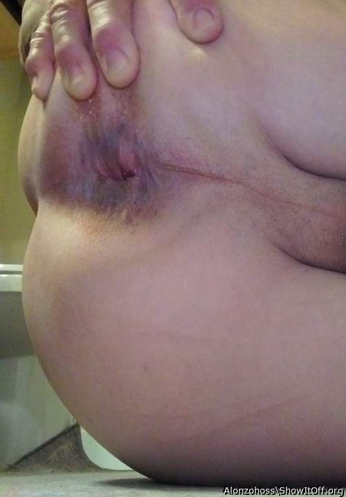 Adult image from Alonzohoss