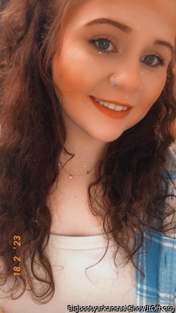 Good whores beg please.