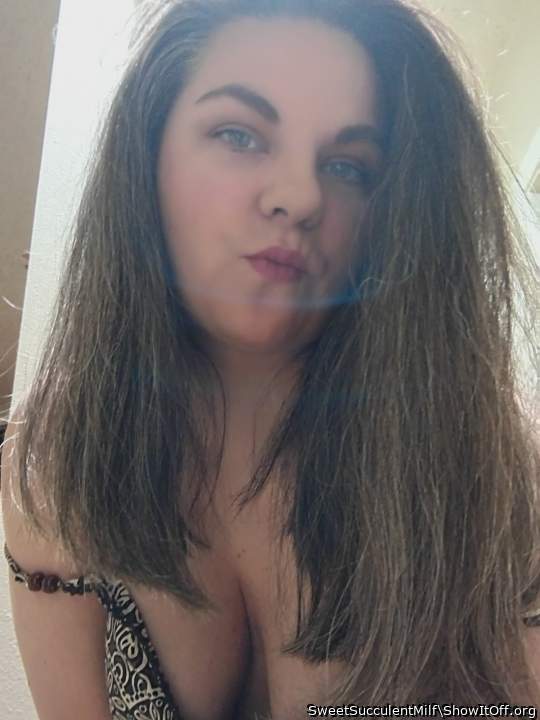 Adult image from SweetSucculentMilf
